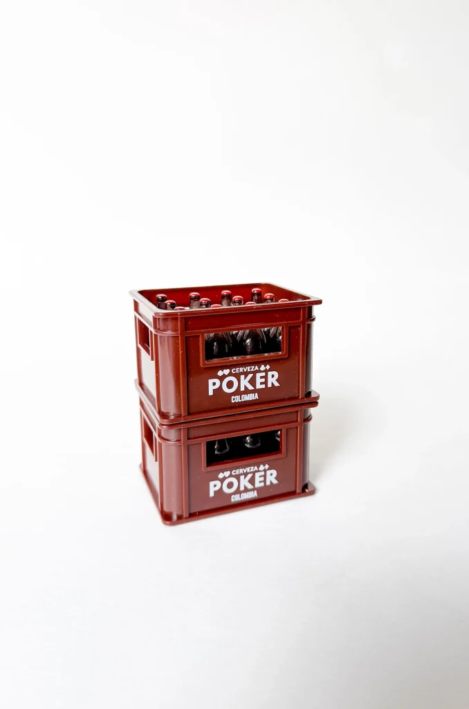 Destapador canasta de cervezas colombiana, souvenir nostálgico para colombianos en USA – CloClo Marketplace.