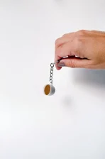 Llavero de tinto colombiano, accesorio con diseño de café típico para colombianos en USA.